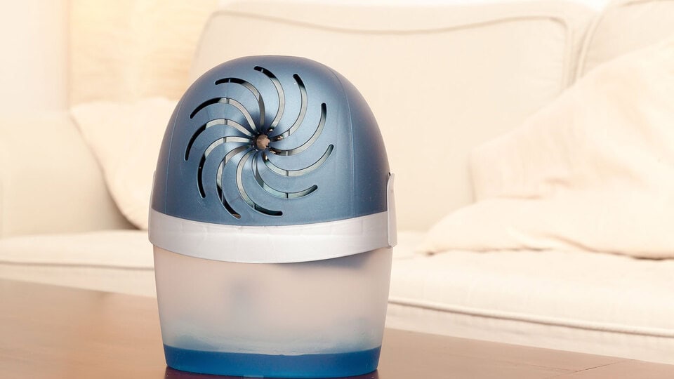 Mini dehumidifier